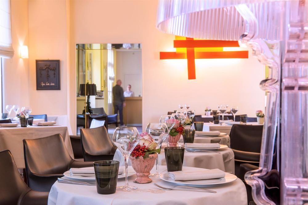 Country Club Hotel Yvré-lʼÉvêque Eksteriør billede