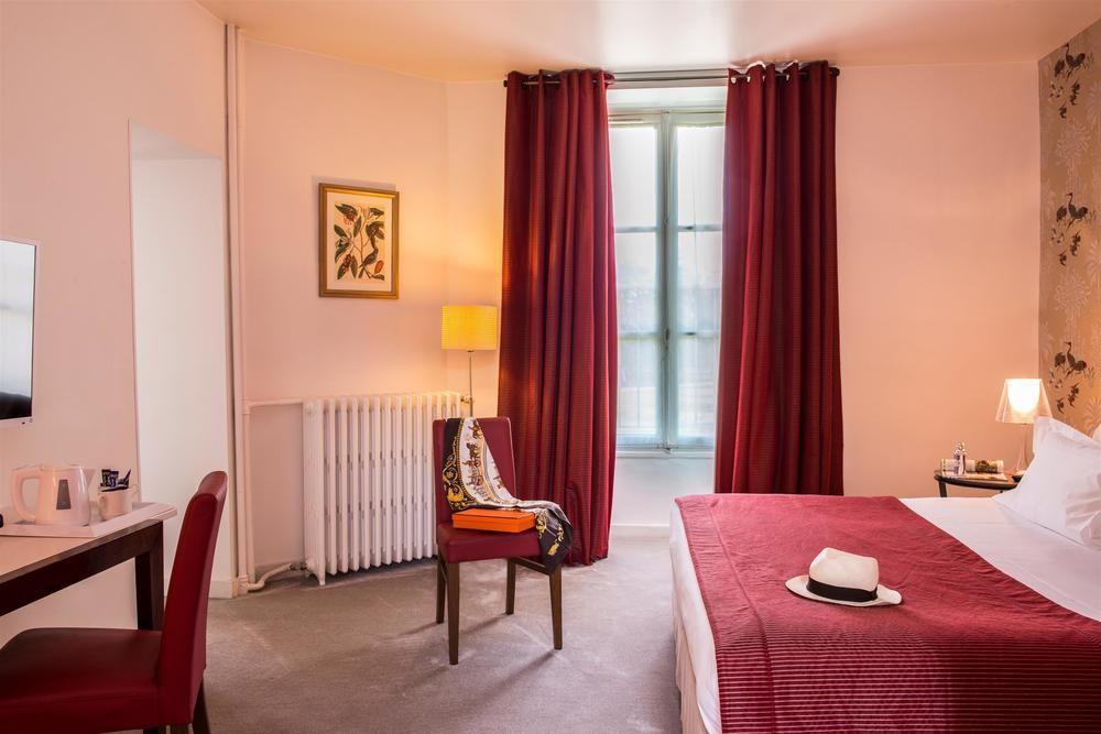 Country Club Hotel Yvré-lʼÉvêque Eksteriør billede
