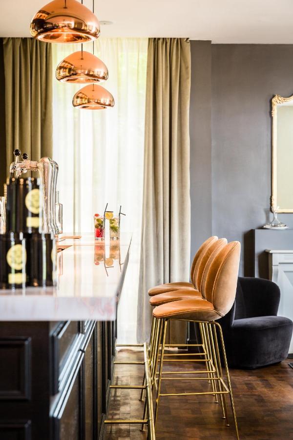 Country Club Hotel Yvré-lʼÉvêque Eksteriør billede
